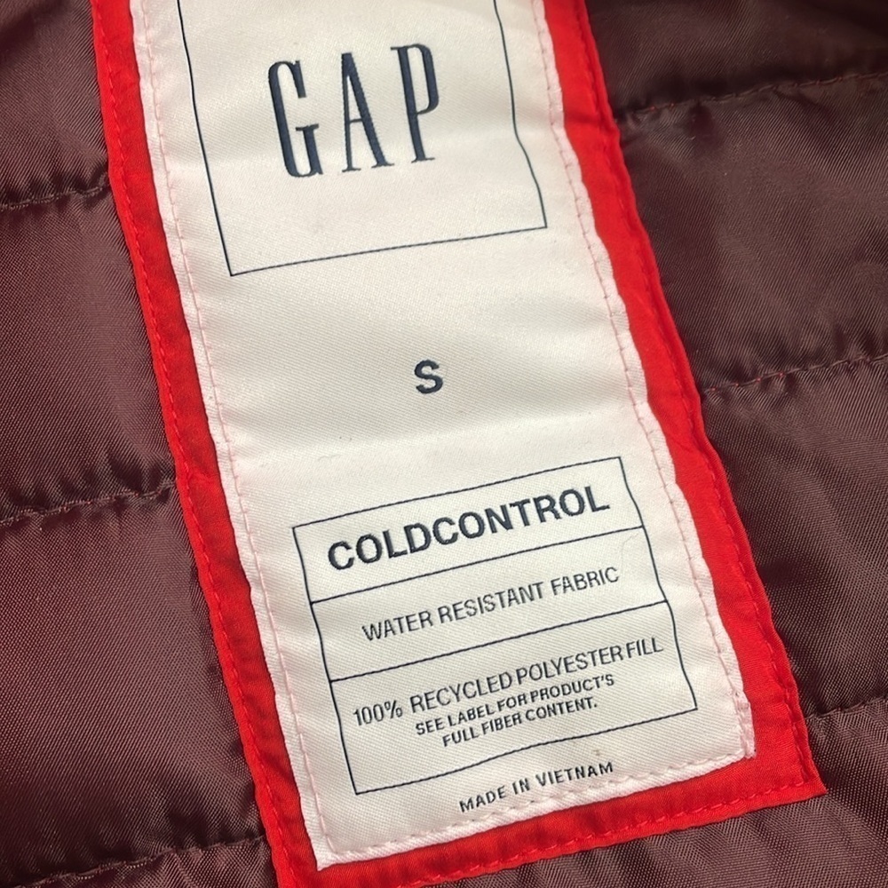 GAP Cold Control Puffer Jacket - Picture 7 of 10